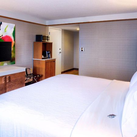 Hilton Garden Inn Detroit Southfield Zewnętrze zdjęcie