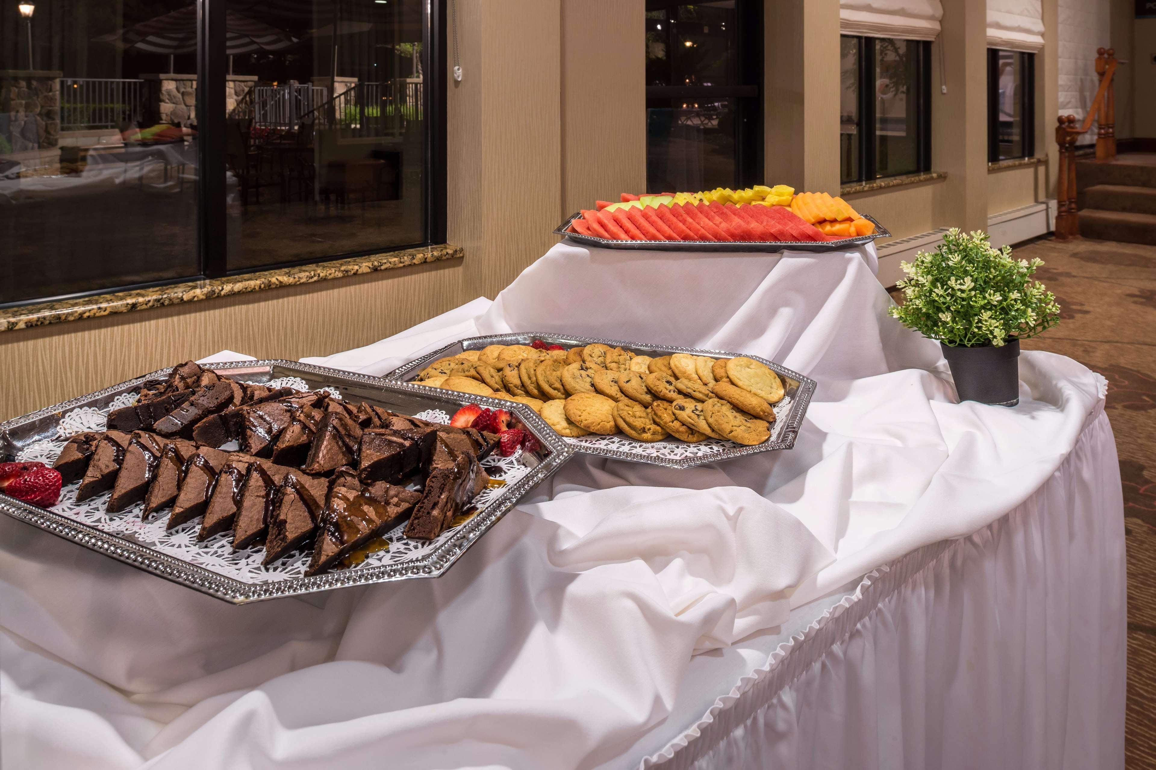 Hilton Garden Inn Detroit Southfield Zewnętrze zdjęcie