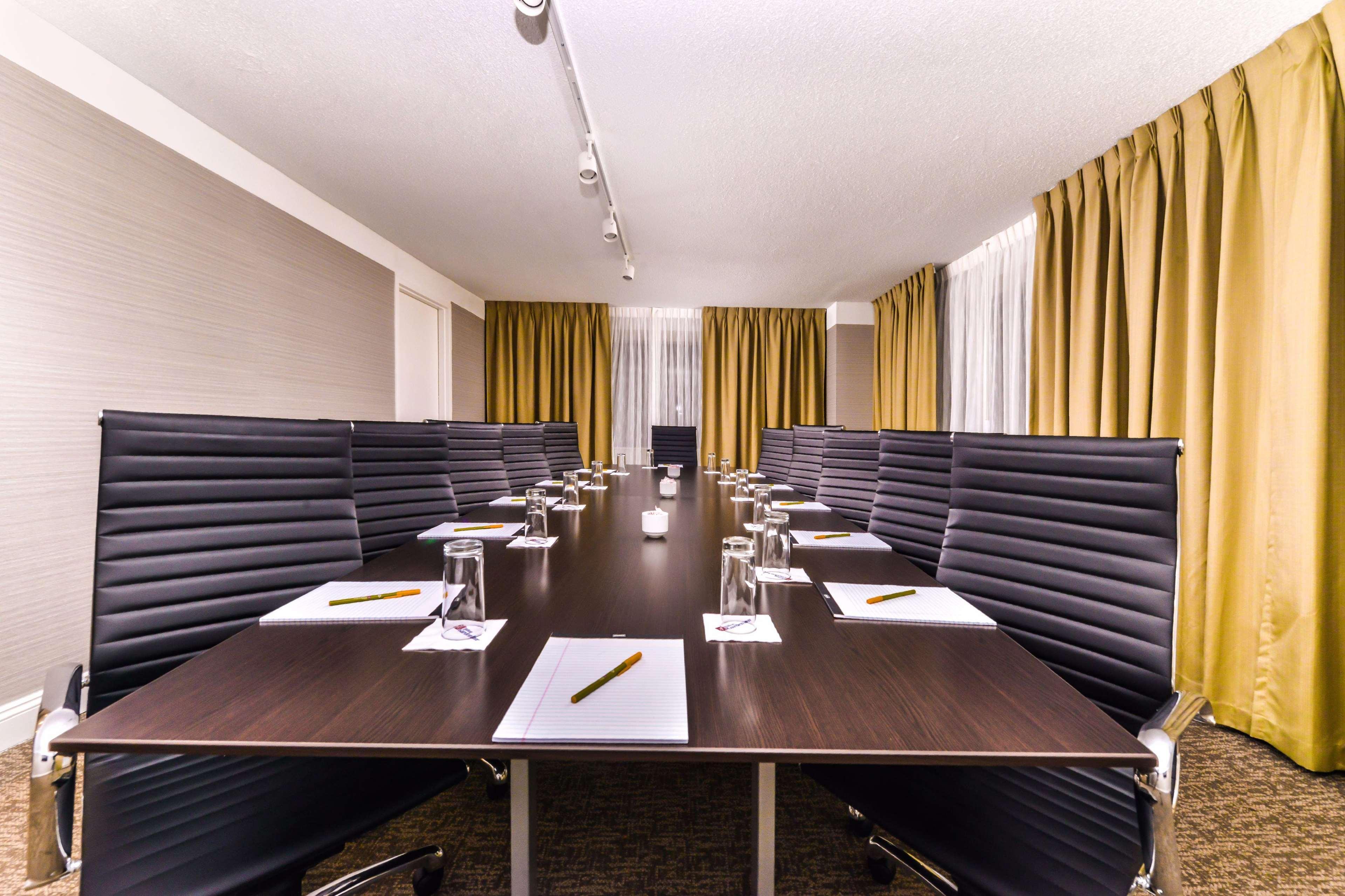 Hilton Garden Inn Detroit Southfield Zewnętrze zdjęcie