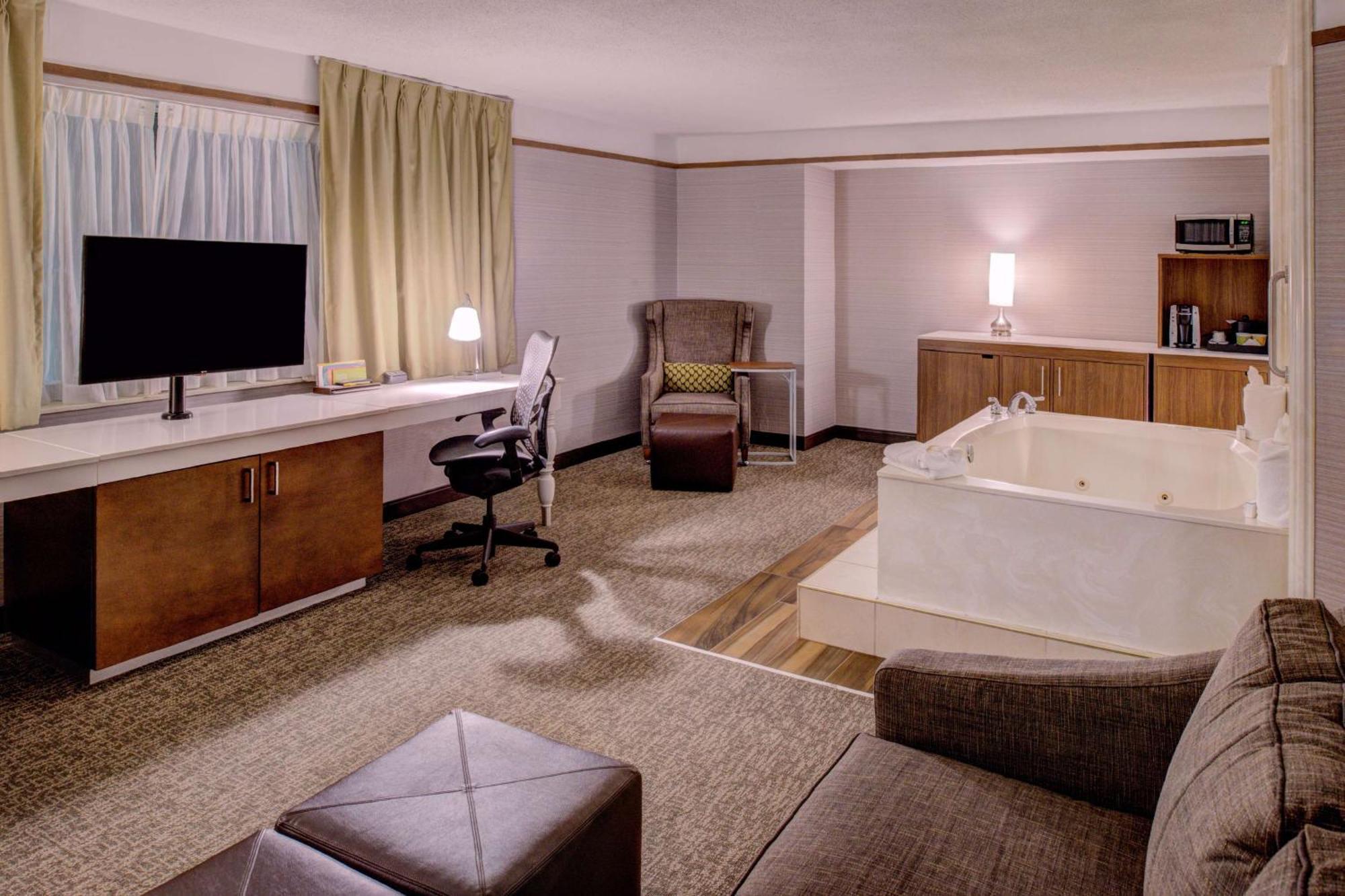 Hilton Garden Inn Detroit Southfield Zewnętrze zdjęcie